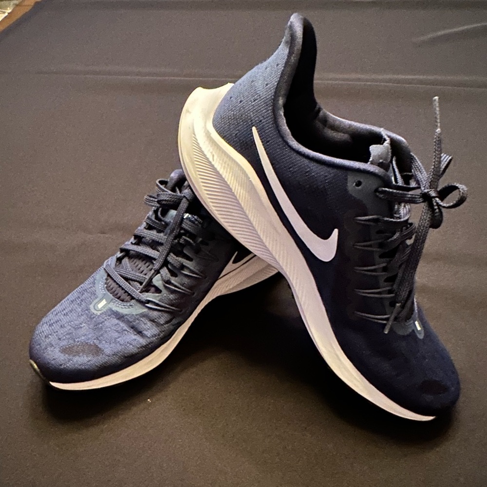 💙 Blue Nike Sneakers